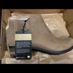 Sorel - Women’s Lolla Ankle Bootie